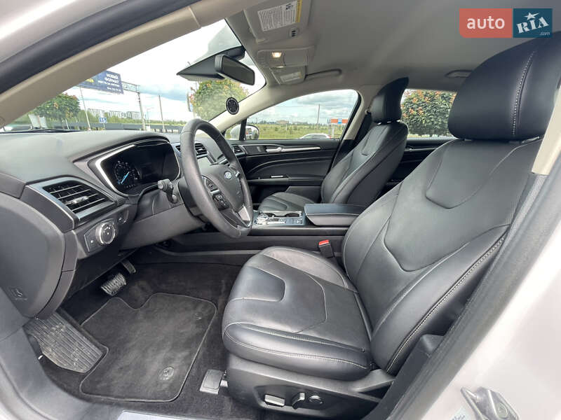 Седан Ford Fusion 2018 в Киеве