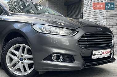 Седан Ford Fusion 2014 в 