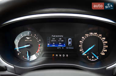 Седан Ford Fusion 2014 в 