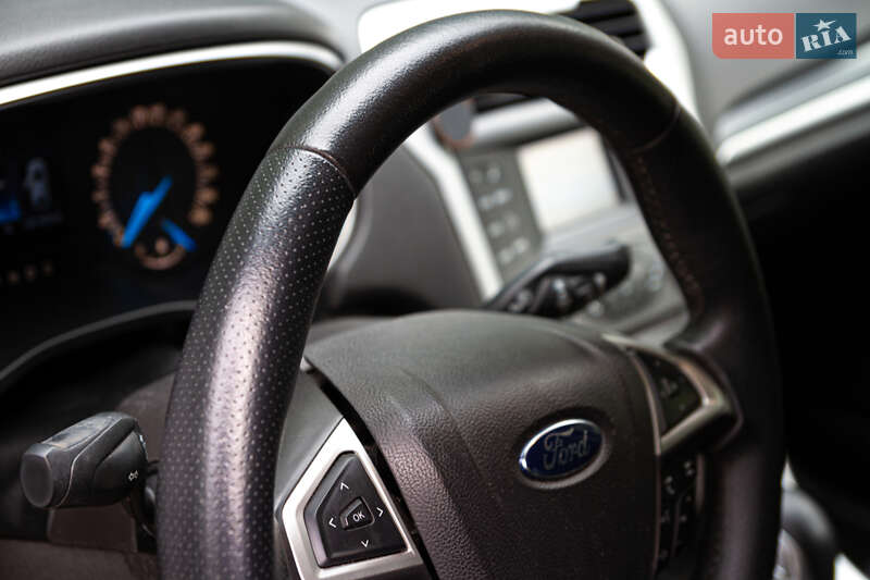 Седан Ford Fusion 2014 в Тернополе