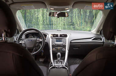 Седан Ford Fusion 2014 в 