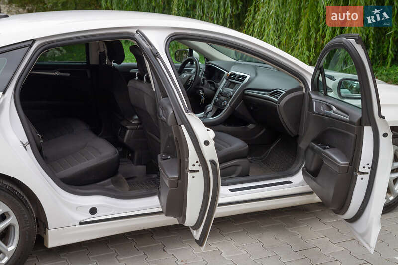 Седан Ford Fusion 2014 в Тернополе