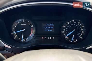Седан Ford Fusion 2014 в 