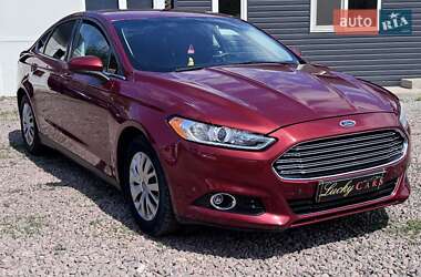 Седан Ford Fusion 2014 в 