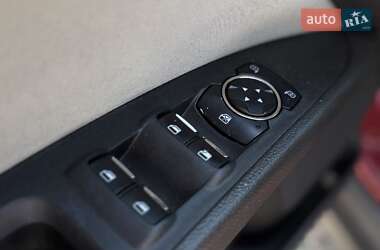 Седан Ford Fusion 2014 в 