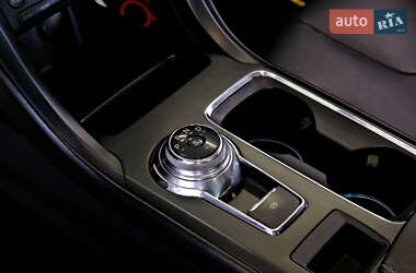 Седан Ford Fusion 2019 в 