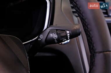 Седан Ford Fusion 2019 в 