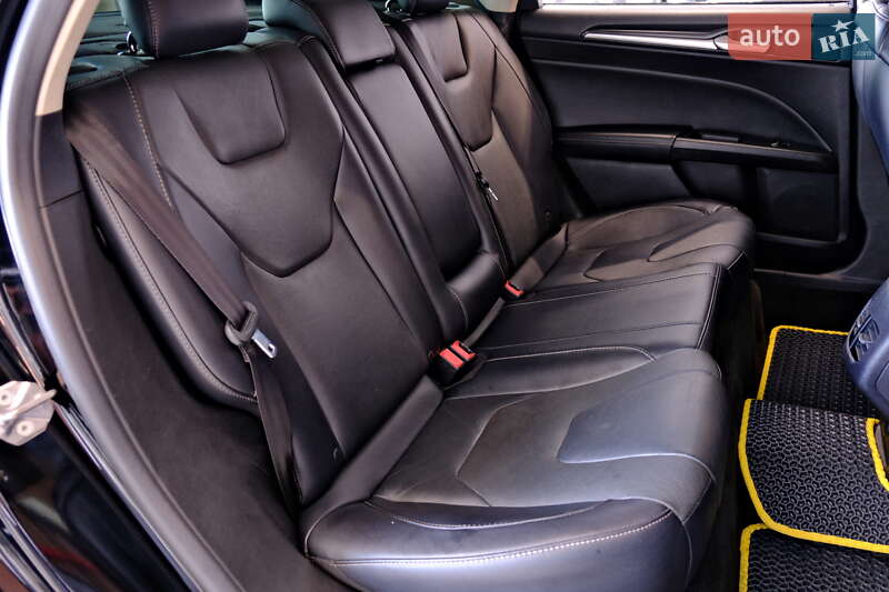 Седан Ford Fusion 2019 в Одессе