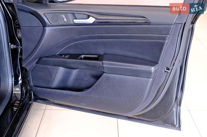 Седан Ford Fusion 2019 в Одессе