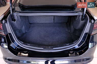 Седан Ford Fusion 2019 в 