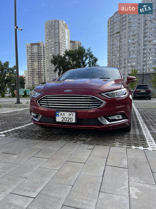Седан Ford Fusion 2017 в 