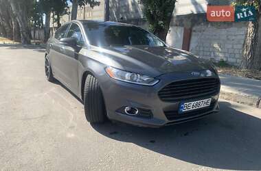 Седан Ford Fusion 2015 в 
