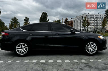 Седан Ford Fusion 2014 в 