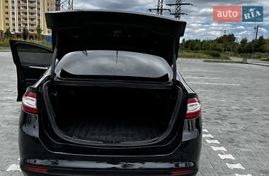 Седан Ford Fusion 2014 в 