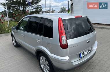 Хэтчбек Ford Fusion 2010 в 