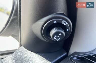 Хэтчбек Ford Fusion 2010 в 