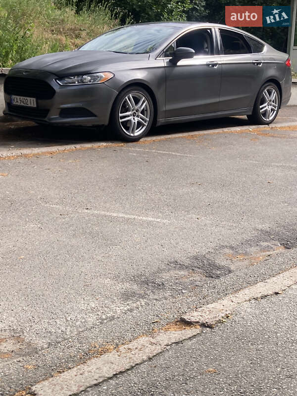 Седан Ford Fusion 2016 в Києві