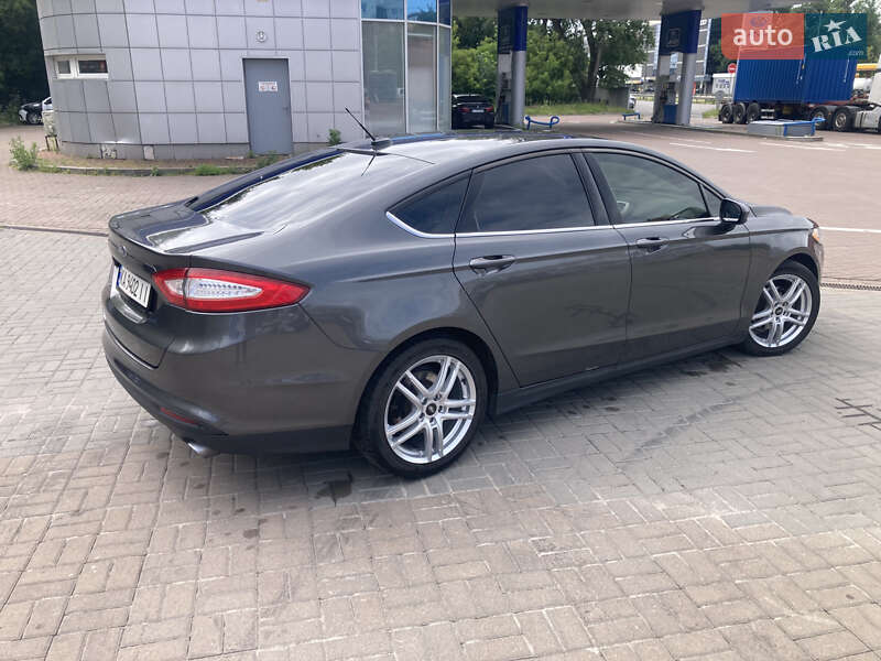 Седан Ford Fusion 2016 в Києві