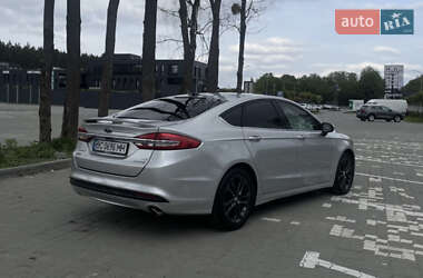 Седан Ford Fusion 2017 в 