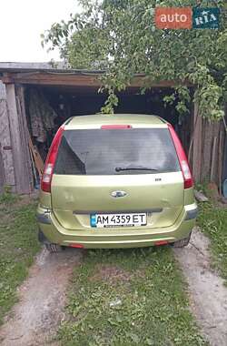 Хетчбек Ford Fusion 2006 в 