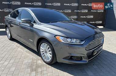 Седан Ford Fusion 2014 в 