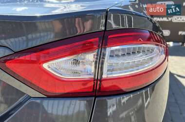 Седан Ford Fusion 2014 в 