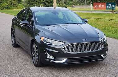Седан Ford Fusion 2020 в 