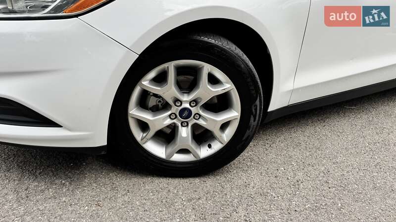 Седан Ford Fusion 2015 в Тернополе