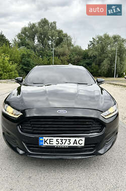 Седан Ford Fusion 2013 в 