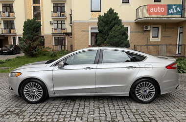 Седан Ford Fusion 2013 в 