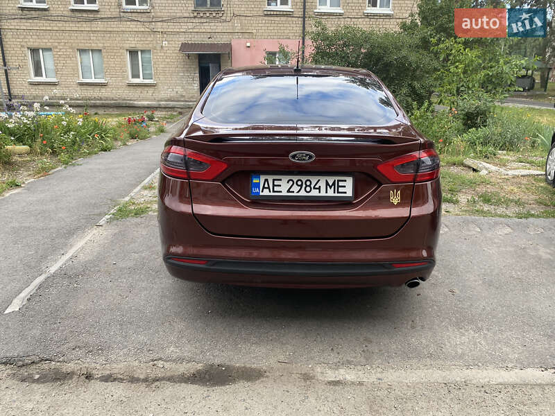Седан Ford Fusion 2016 в Новомосковске