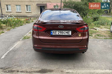 Седан Ford Fusion 2016 в 