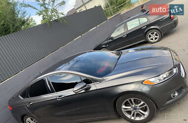 Седан Ford Fusion 2015 в 
