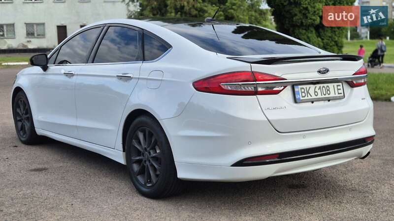 Седан Ford Fusion 2017 в Ровно