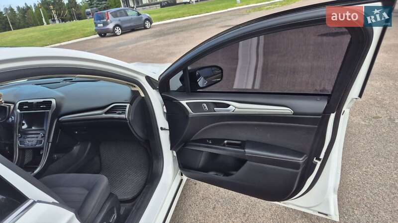Седан Ford Fusion 2017 в Ровно