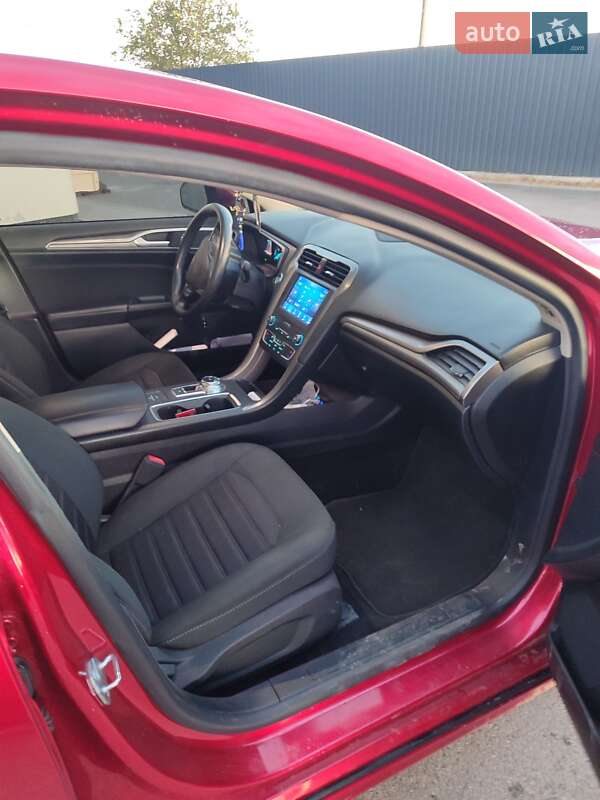 Седан Ford Fusion 2019 в Новомосковске фото 23 Седан Ford Fusion 2019 в Новомосковске