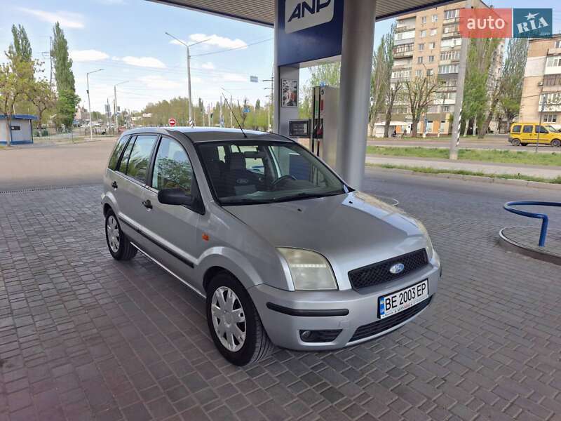 Хэтчбек Ford Fusion 2003 в Николаеве