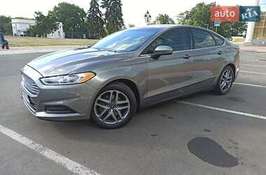 Седан Ford Fusion 2014 в 