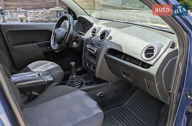 Хэтчбек Ford Fusion 2008 в 