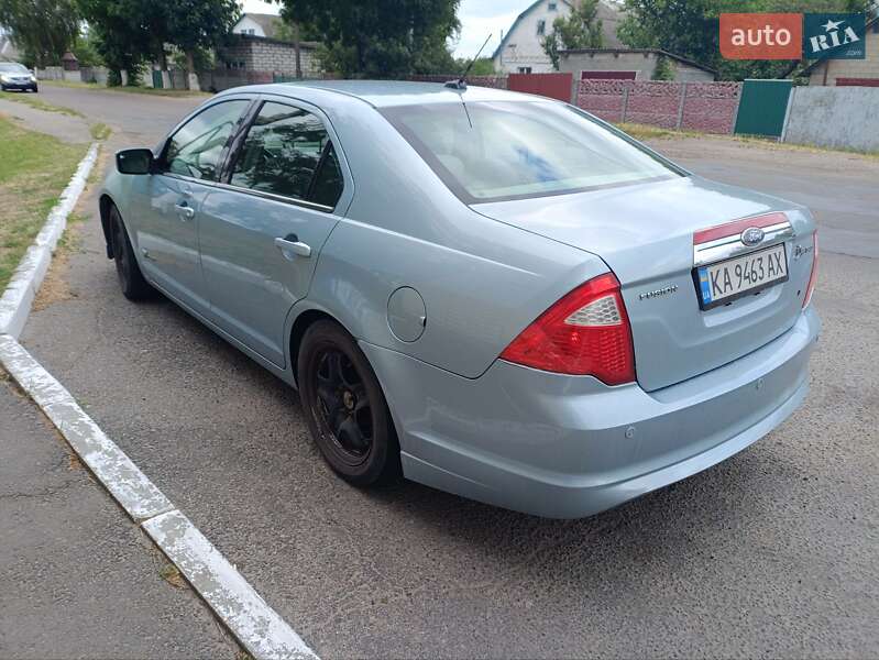 Седан Ford Fusion 2010 в Києві