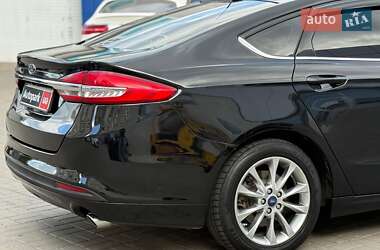 Седан Ford Fusion 2017 в 