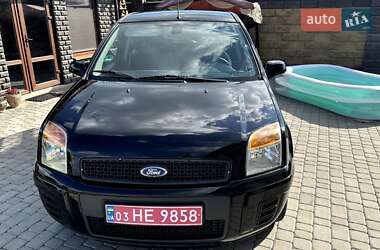 Хэтчбек Ford Fusion 2009 в 