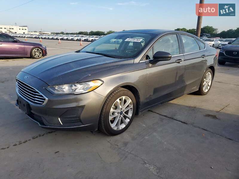 Седан Ford Fusion 2020 в 