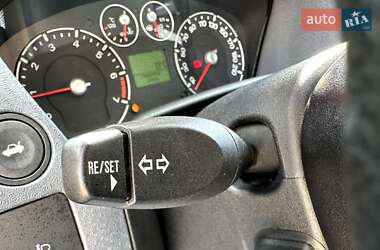 Хэтчбек Ford Fusion 2009 в 