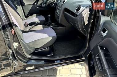 Хэтчбек Ford Fusion 2009 в 