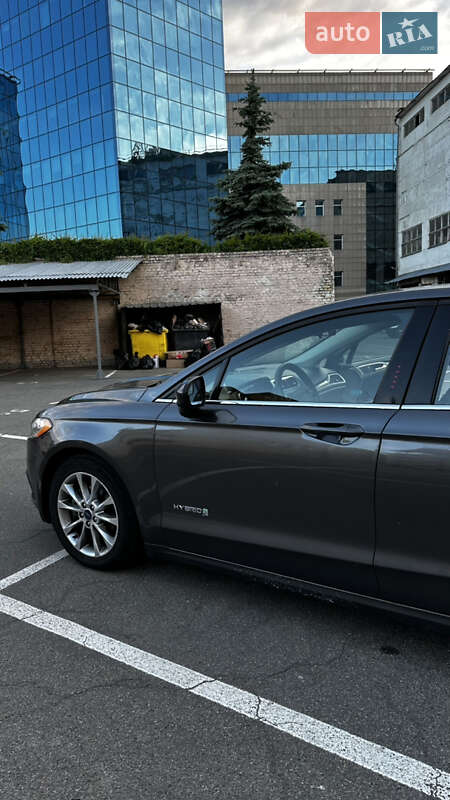 Седан Ford Fusion 2017 в Киеве