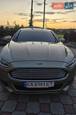 Седан Ford Fusion 2012 в 