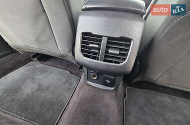 Седан Ford Fusion 2016 в 