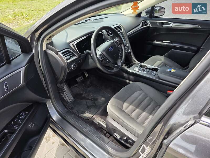 Седан Ford Fusion 2016 в Тернополе