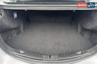 Седан Ford Fusion 2014 в 